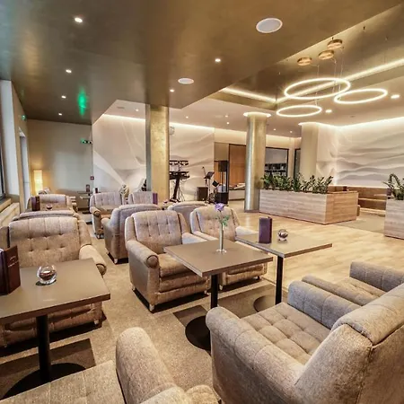 Maj Medical Wellness Отель