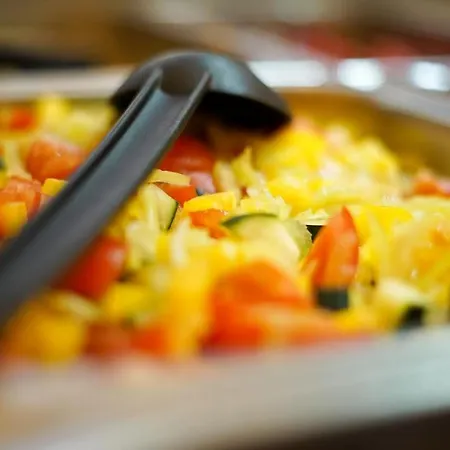 Отель Maj Medical Wellness 3*