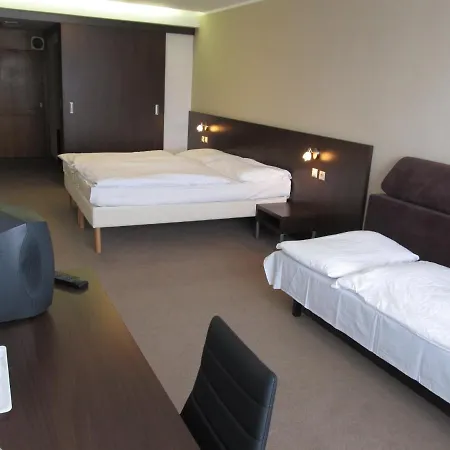 Hotel Maj Piest'any